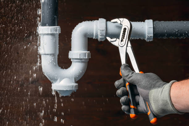 Professional Leak Detection technician working in Wagoner, OK